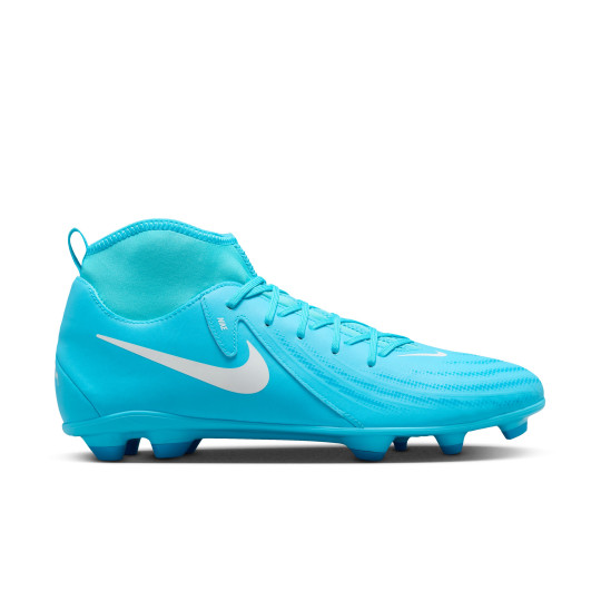 Club factory football shoes on sale