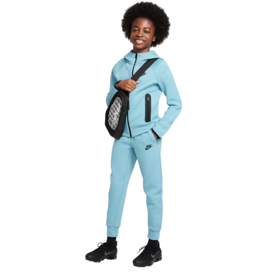 Light blue nike tracksuit outlet