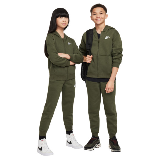 Nike sportswear club tracksuit 2025