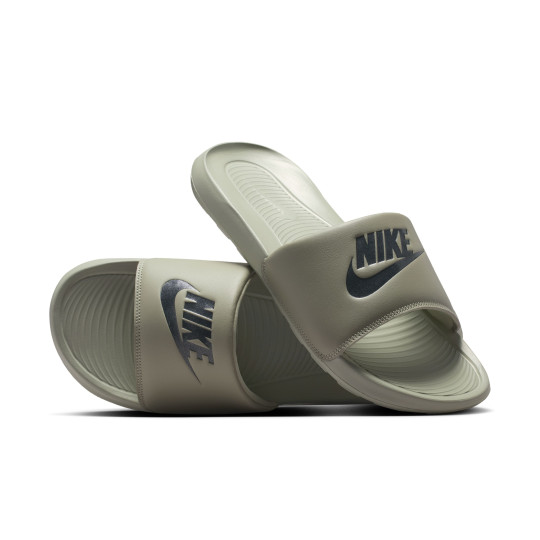 nike sandals hibbetts