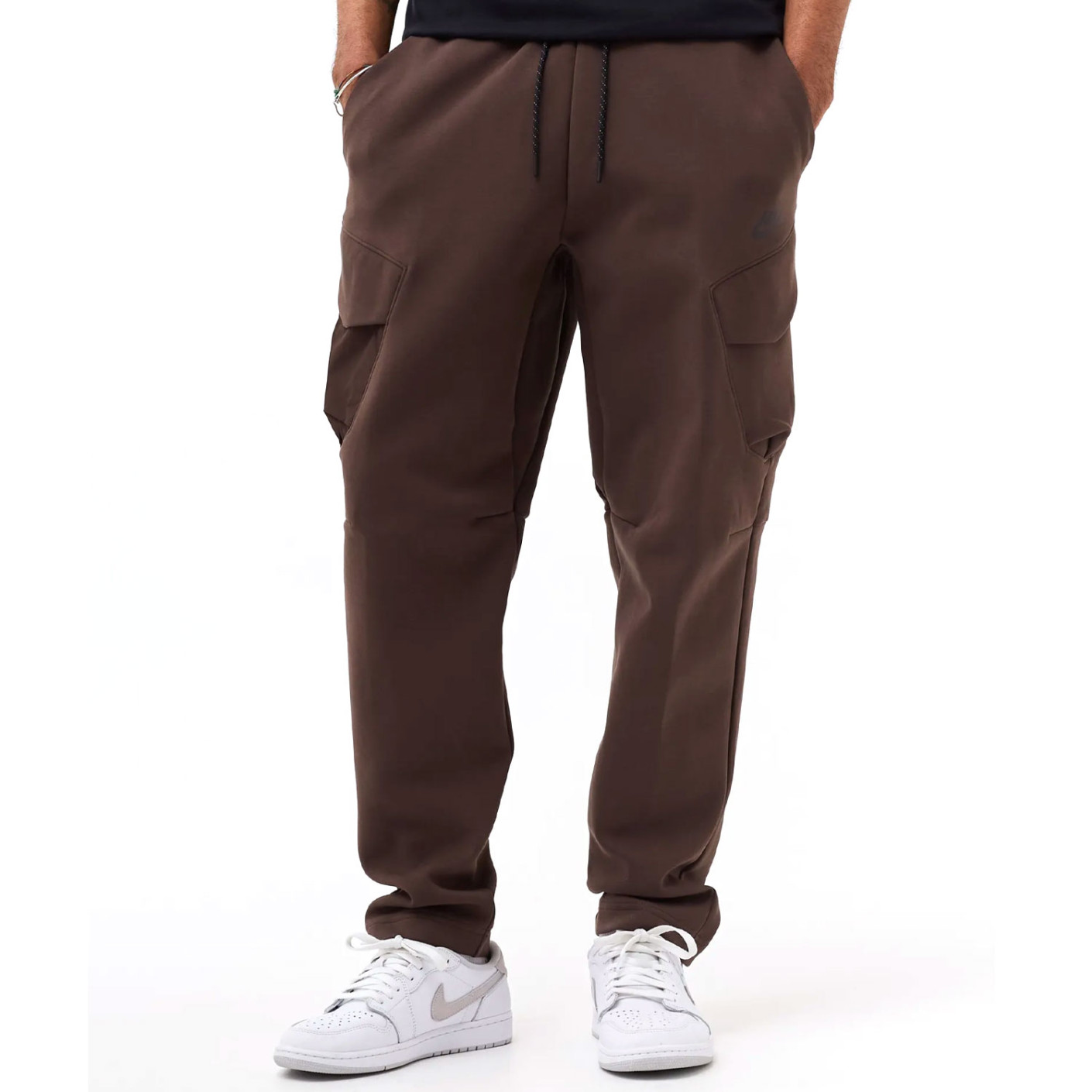 Nike Cargo Broek Tech Fleece Bruin