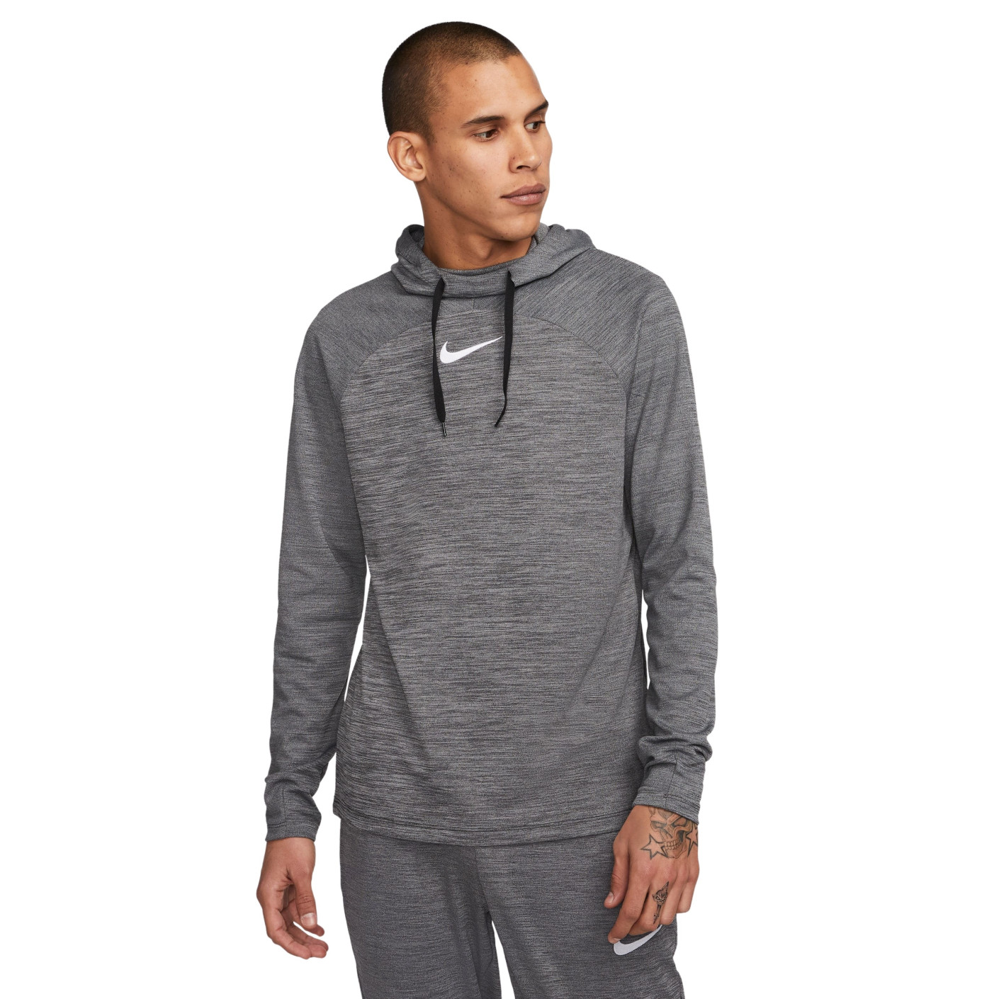 https://www.knvbshop.nl/media/catalog/product/cache/d81c8dc66c69ceb69419c2e7e72e896d/2/0/205349_nike-dri-fit-academy-hoodie-donkergrijs-zwart-wit.jpg