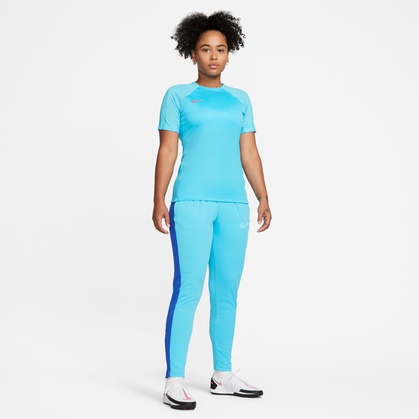 Nike Strike 23 Dri Fit Women s Training Shirt Bright Blue Hot Pink KNVBshop