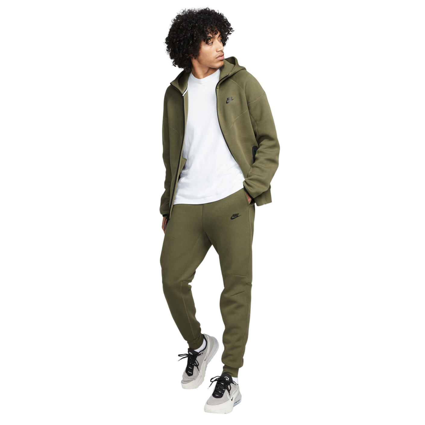 Nike Tracksuit Bottoms green | Dress-for-less
