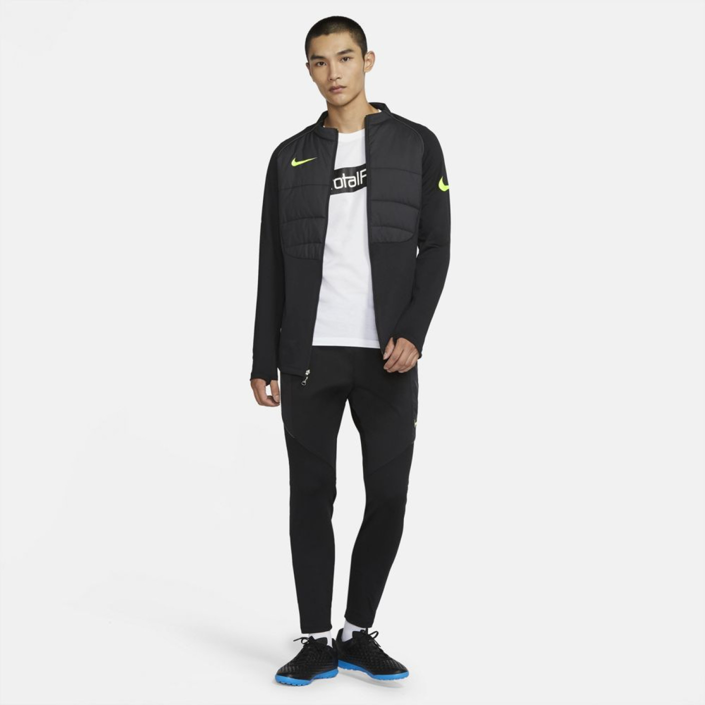 Nike therma strike jacket deals
