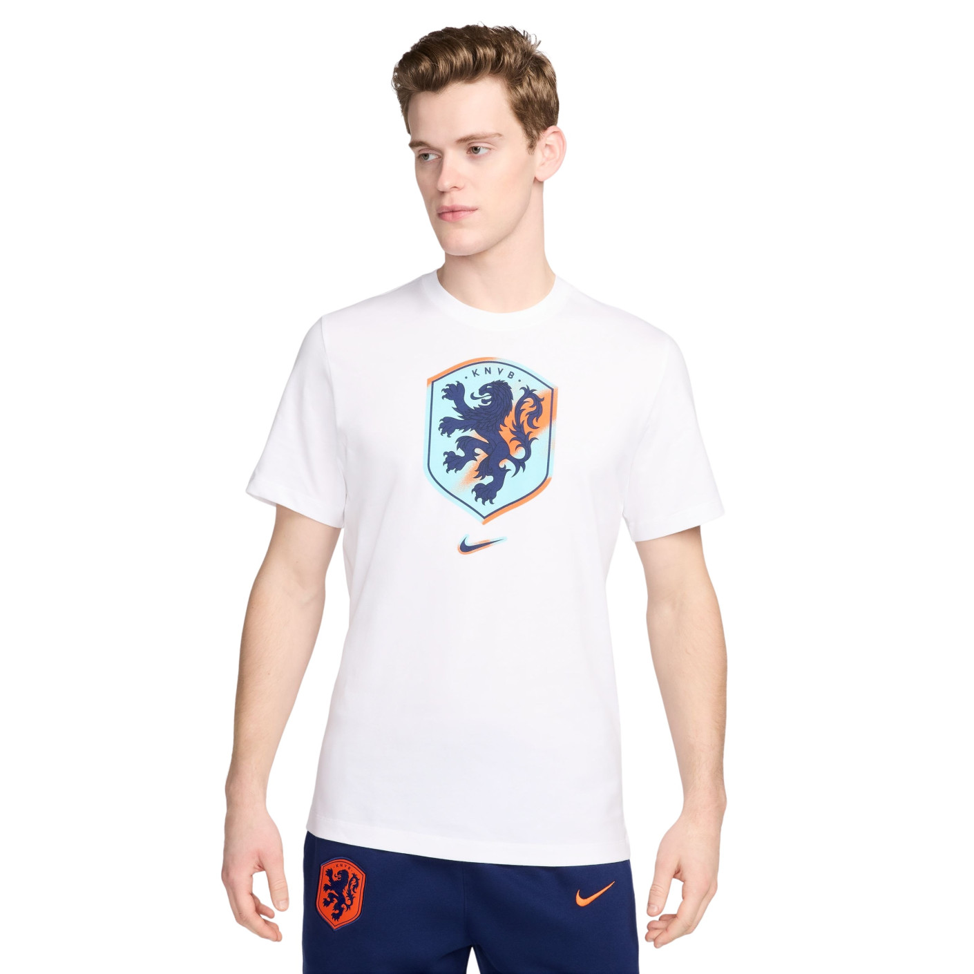Nike Netherlands Crest T-Shirt 2024-2026 White Blue - KNVBshop.nl
