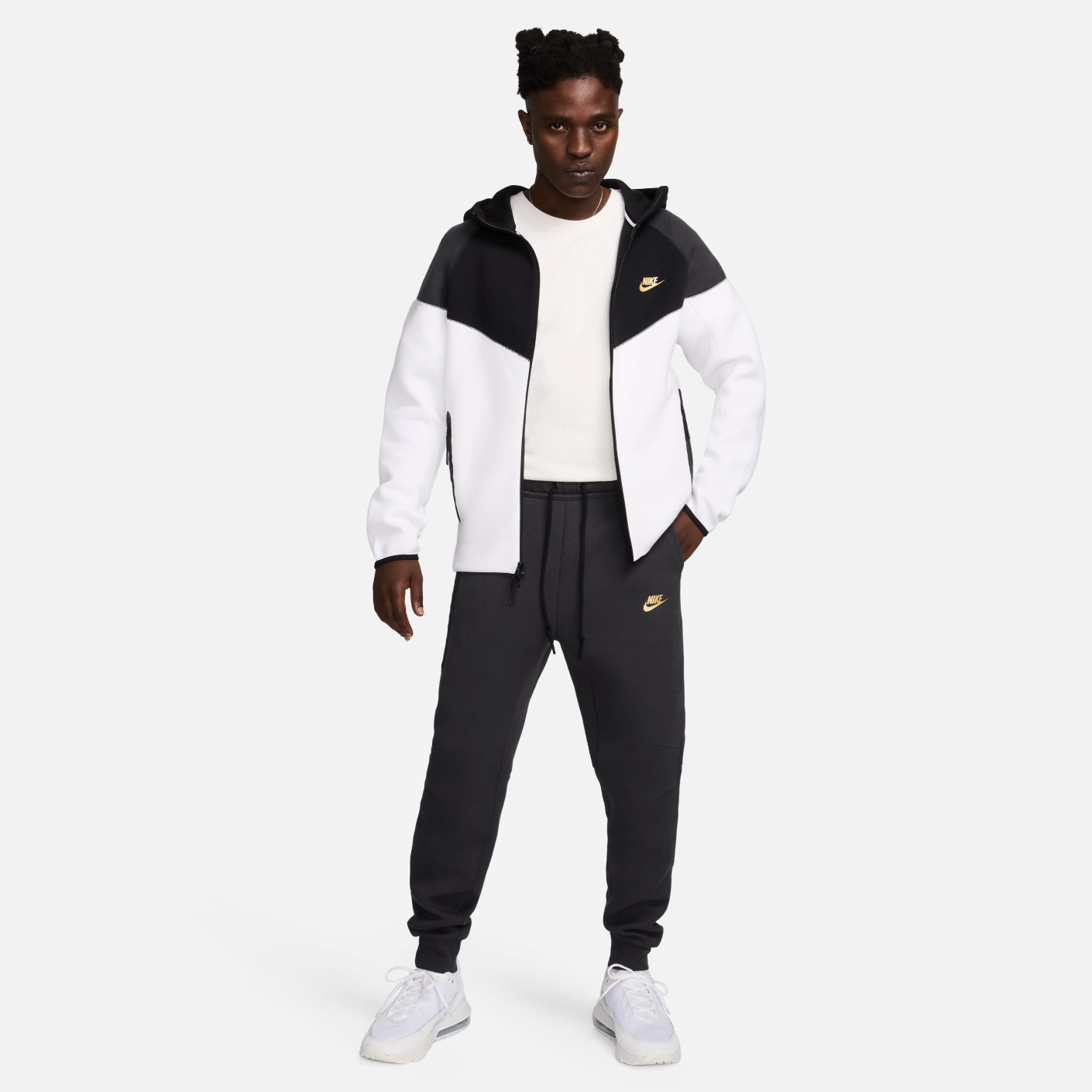 Nike tech fleece jogger obsidian & white best sale