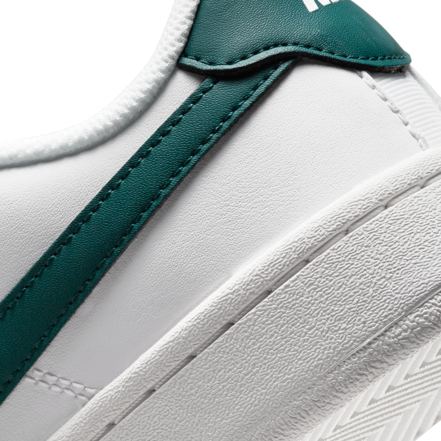 Nike court royale suede green clearance