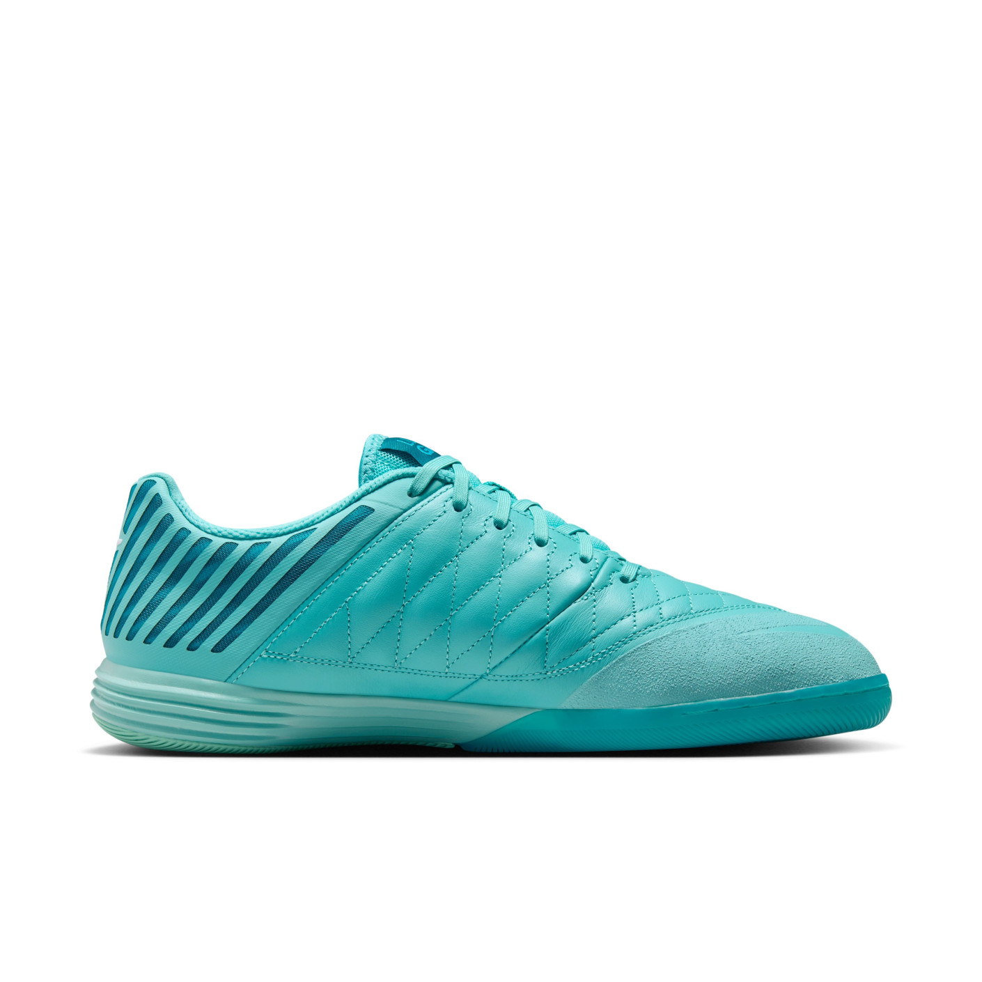Nike lunarlon soccer deals