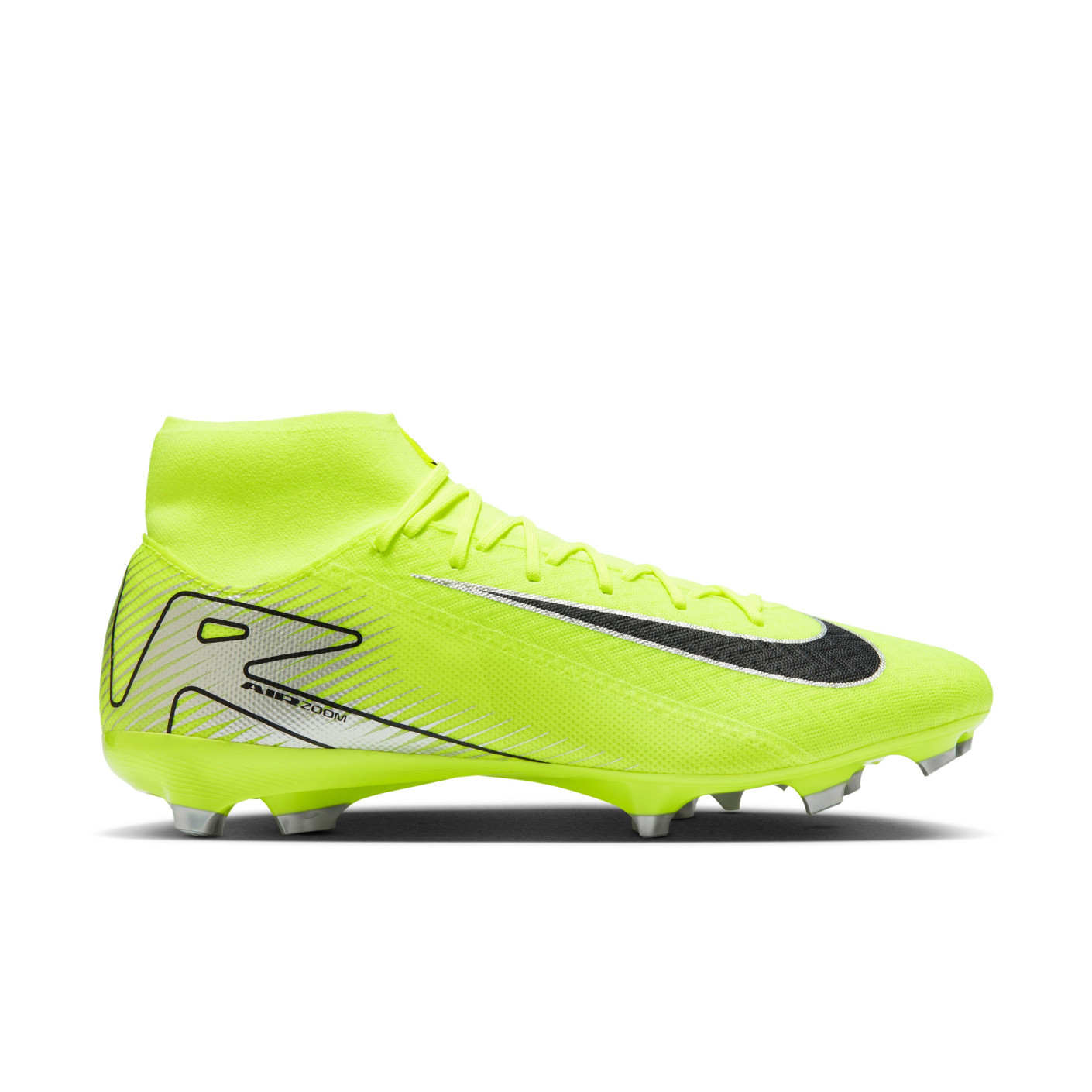 Voetbalschoenen lieke martens clearance