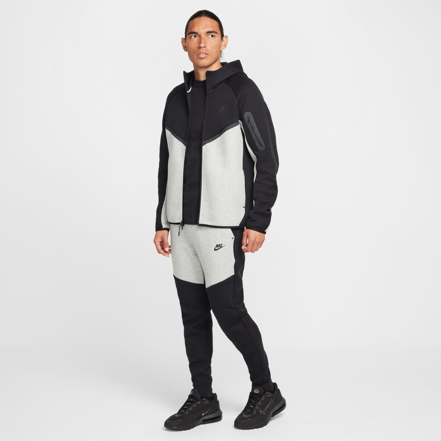Nike Tech Fleece Sweat Pants Sportswear Black Light Grey - KNVBshop.nl