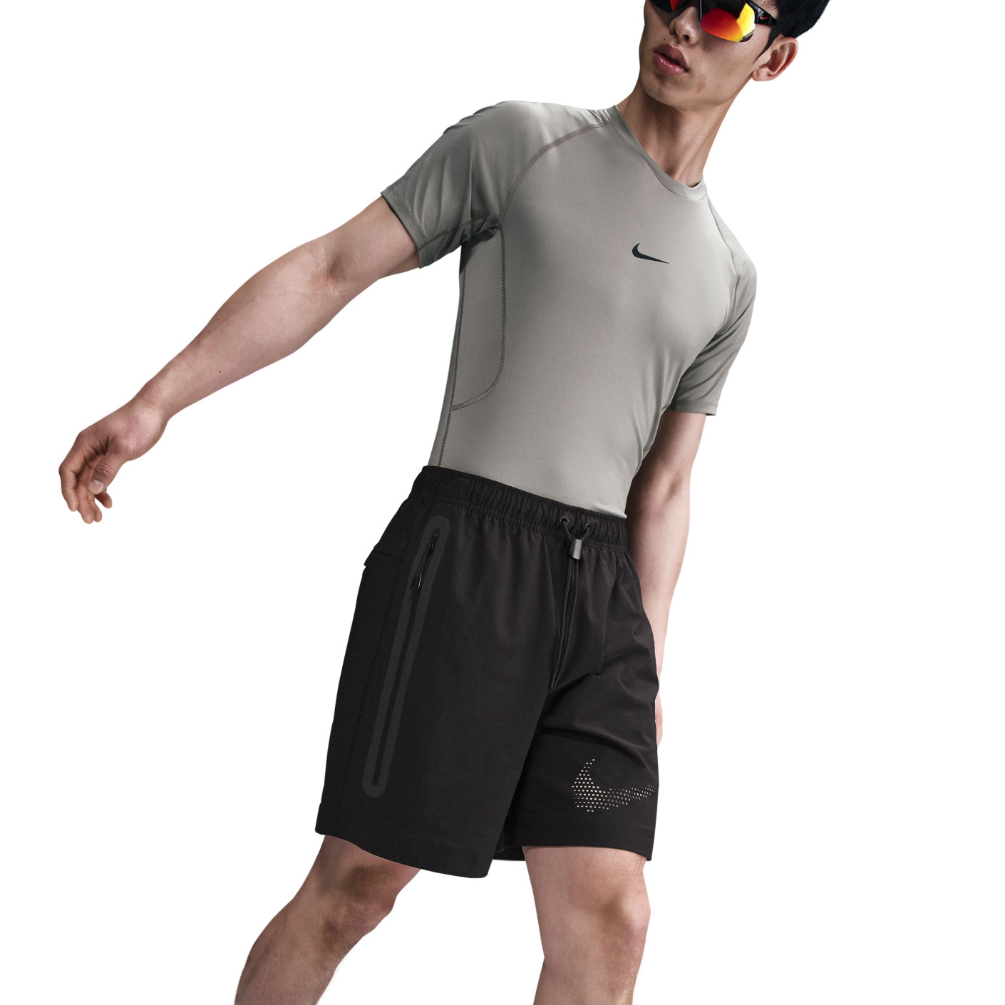 nike shorts woven black