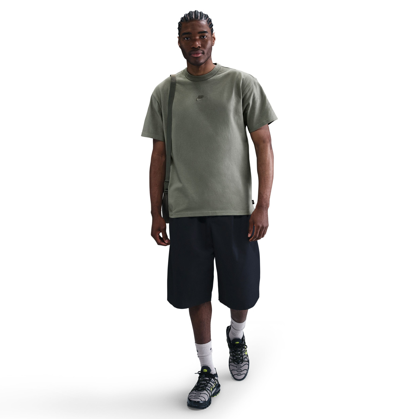 Nike Sportswear Premium Essentials T-Shirt Grey Green
