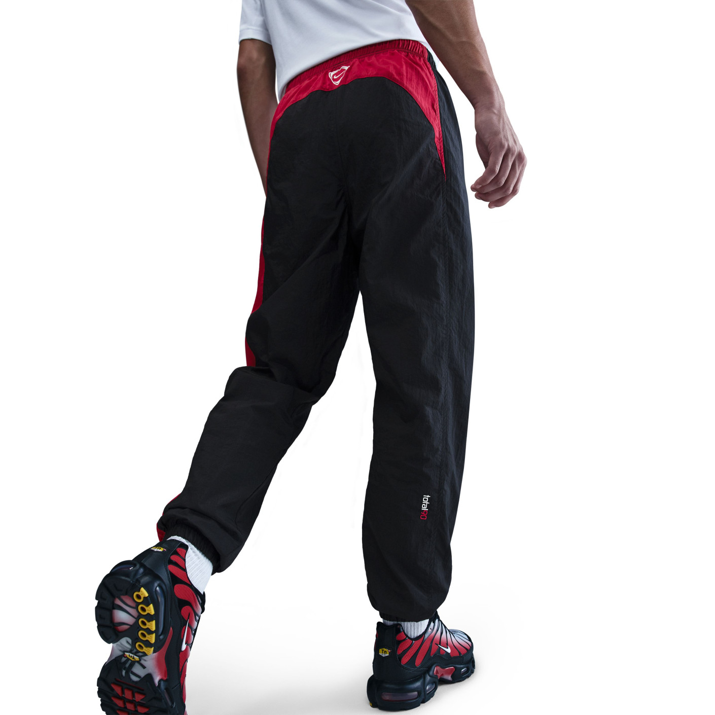 Nike Total 90 Woven Full-Zip Tracksuit Black Red White - KNVBshop.nl