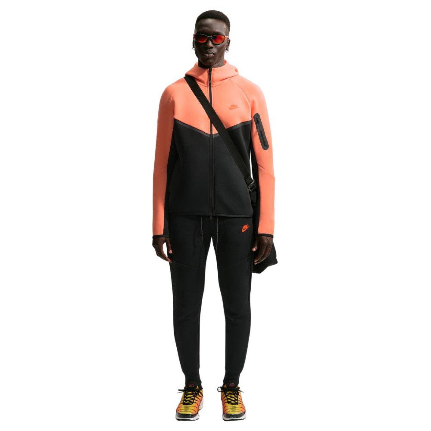 Nike Sportswear Tech Fleece Trainingspak Lichtoranje Zwart Felrood