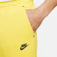 Nike Jogger Tech Fleece Lichtgeel