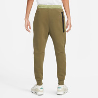 Nike Jogger Tech Fleece Olijfgroen Groen