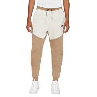 Nike Jogger Tech Fleece Lichtbruin Wit Zwart