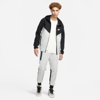 Nike Tech Fleece Trainingspak Sportswear Lichtgrijs Zwart Wit