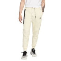 Nike Tech Fleece Joggingbroek Sportswear Gebroken Wit Zwart
