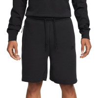 Nike black deals tech fleece shorts