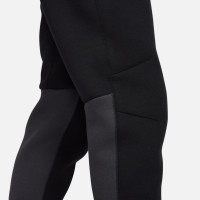 Nike Tech Fleece Joggingbroek Sportswear Zwart Grijs Felrood