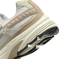 Nike Hardloopschoenen Initiator Wit Lichtbruin Beige