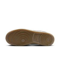 Nike Court Vision Sneakers Low Beige Bordeauxrood Bruin