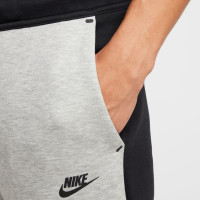 Nike Tech Fleece Joggingbroek Sportswear Zwart Lichtgrijs