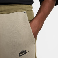 Nike Tech Fleece Joggingbroek Sportswear Olijfgroen Grijs Zwart
