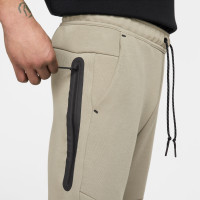 Nike Tech Fleece Joggingbroek Sportswear Olijfgroen Zwart