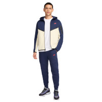 Nike Tech Fleece Trainingspak Sportswear Donkerblauw Beige Rood