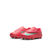 Nike Mercurial Vapor Club 16 Grass/Artificial Grass Football Shoes (MG) Toddlers Red Turquoise Pink