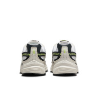 Nike Initiator Running Shoes White Black Purple Yellow