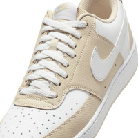 Nike Court Vision Sneakers Low Lichtbruin Wit