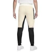 Nike Tech Fleece Sportswear Sweat Pants Beige Black Off White