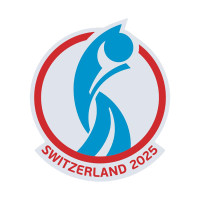 Bedrukking UEFA Womens Euro 2025 en We Play Strong en Foundation Adult Badge