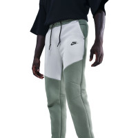 Nike Sportswear Tech Fleece Sweat Pants Dark Green Beige