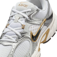 Nike RNR V5 Sneakers White Grey Beige