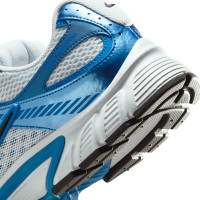 Nike Sneakers V5 RNR Wit Blauw Felblauw Zwart