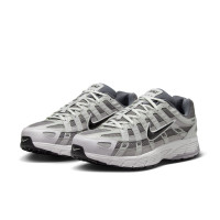 Nike Sneakers P-6000 Grijs Zwart Lichtgrijs
