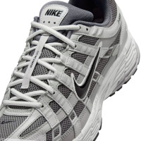 Nike Sneakers P-6000 Grijs Zwart Lichtgrijs