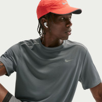 Nike UV Miler Trainingsshirt Donkergrijs Zilver