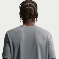 Nike UV Miler Trainingsshirt Donkergrijs Zilver