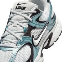 Nike Sneakers V5 RNR White Black Metallic Green