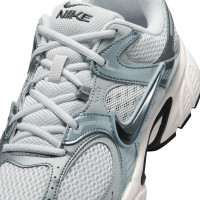 Nike Sneakers RNR V5 Grijs Lichtgrijs Donkergrijs Metallic Silver