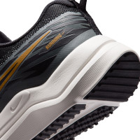 Nike Cosmic Runner Running Shoes Black Silver Grey Gold