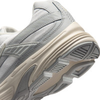Nike Sneakers Initiator Zilvergrijs Lichtgrijs Gebroken Wit