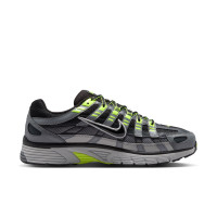 Nike Sneakers P-6000 Zwart Metallic Zilver Neongeel