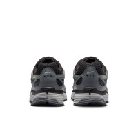 Nike Sneakers P-6000 Zwart Metallic Zilver Neongeel